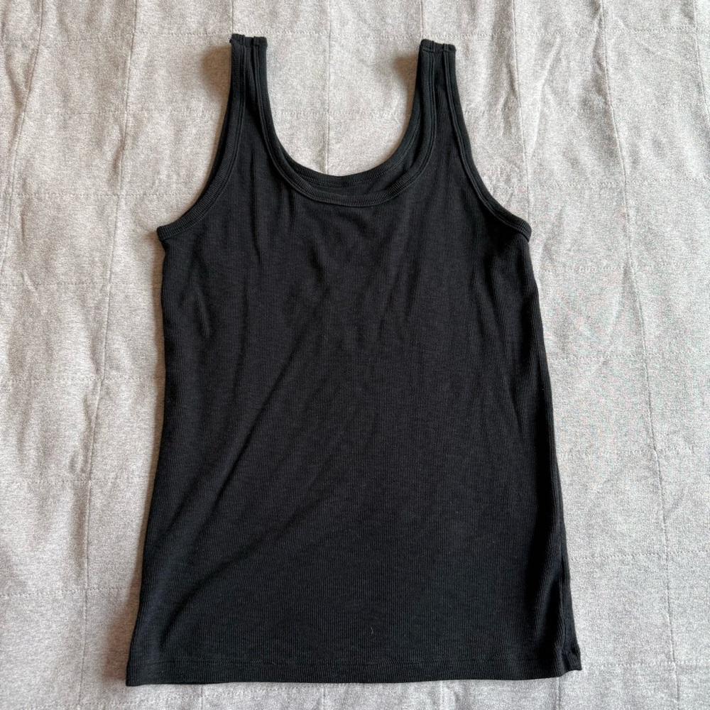 Aerie neutral tanks - Picture 3 of 11